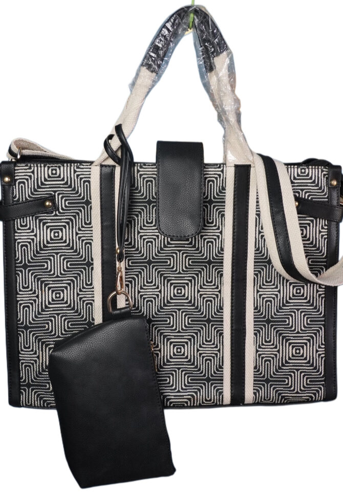Sassy Tote with pouch